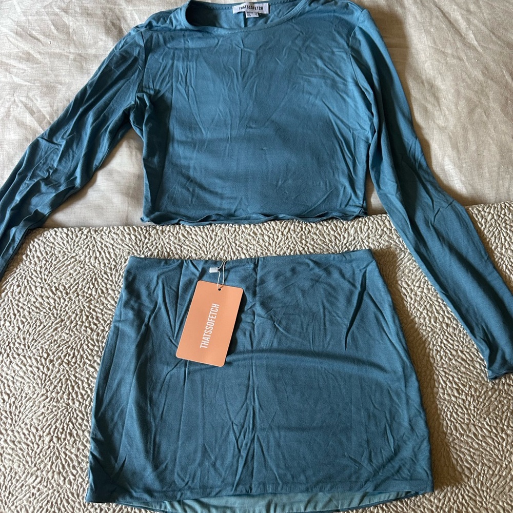 Thatssofetch Australian blue crop top and mini skirt size small